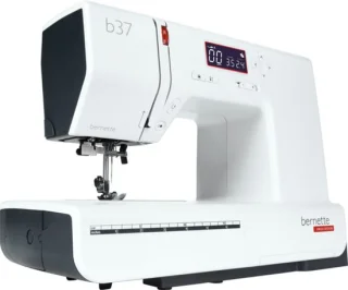 Bernina Bernette 38 Naaimachine