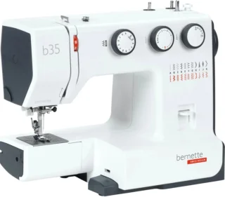 Bernina Bernette B35 Naaimachine