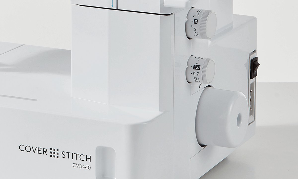 Brother CV3440 Coverlock Wit Mechanisch