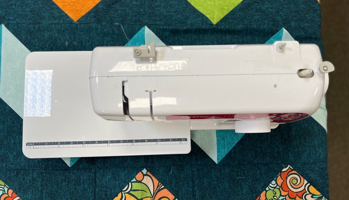 Wat vinden we goed aan de Brother KD144s Kindermachine met aanschuiftafel