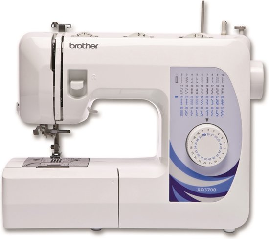 Brother XQ3700 mechanische naaimachine wit/blauw review