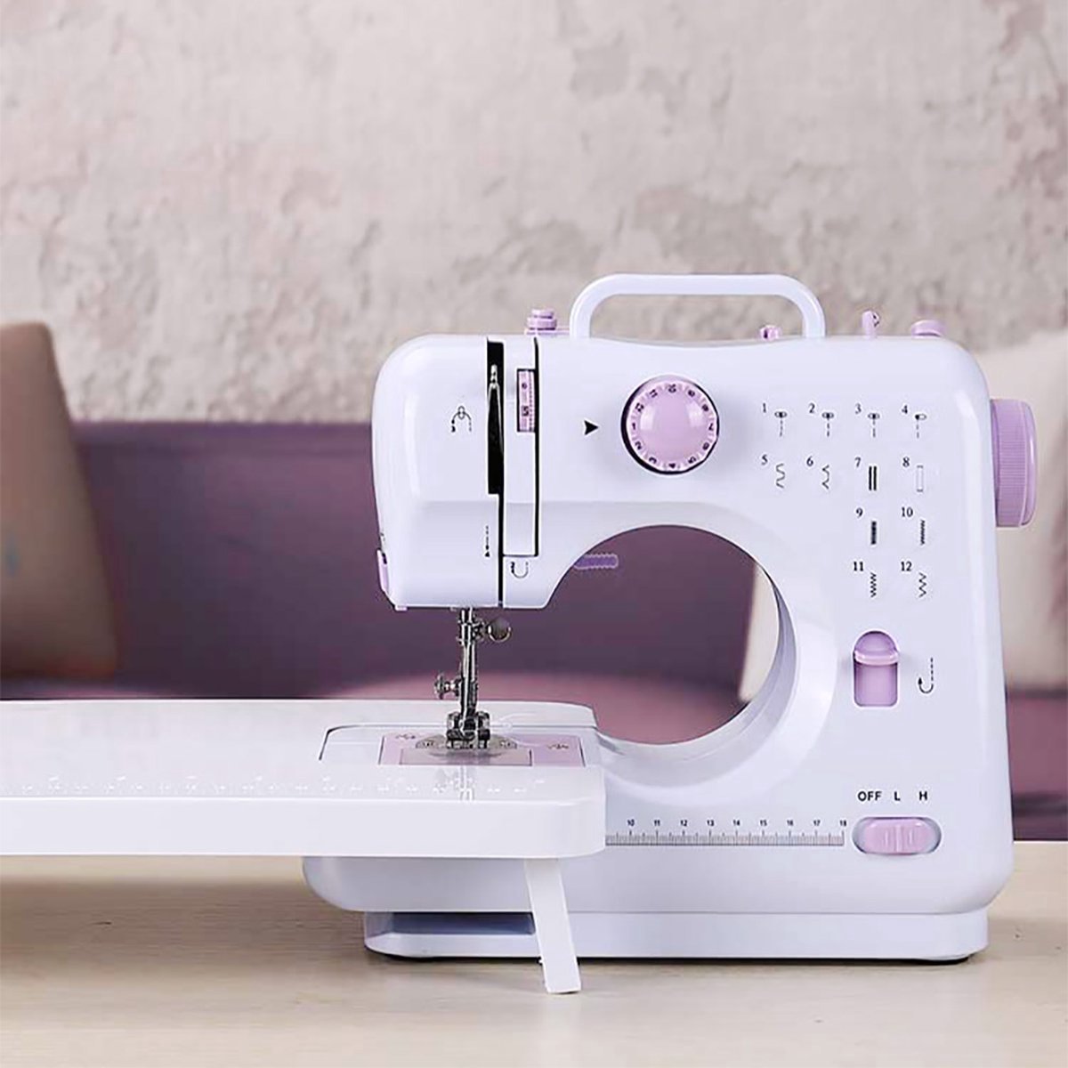 De Draagbare Mini Elektrische Naaimachine Wit Overlock 12 Steken in één oogopslag