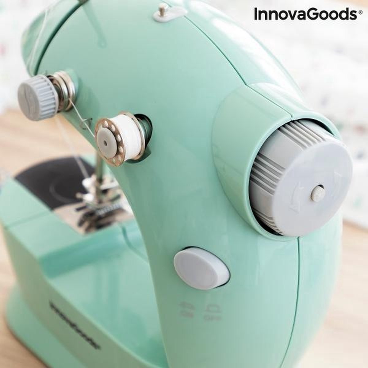 Innovagoods Sewny mini draagbare naaimachine