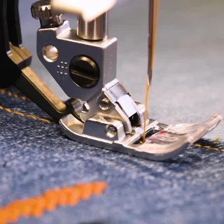 Jeansgaren set – naaimachine draad – 100 meter rol – denim kleurenkaart