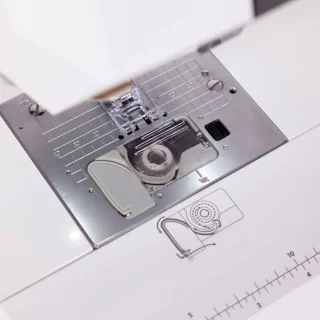 Lewenstein Couture 120 Elektronische Naaimachine