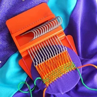 Mini brei machine - 12 of 14 haken - oranje