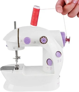 Mini naaimachine