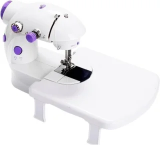 Mini naaimachine zwart wit