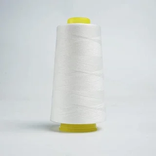 Naaigaren set polyester draad 3000 meter wit