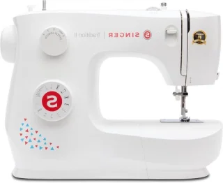 Naaimachine naaiapparaat wit