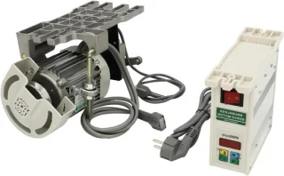 Naaimachine servomotor