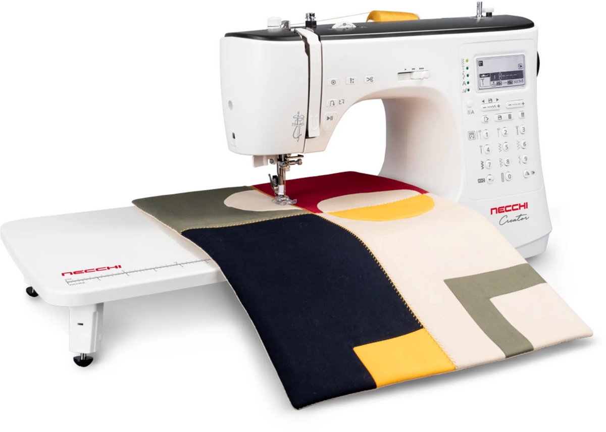 Necchi C360 naaimachine