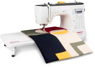 Necchi C360 naaimachine
