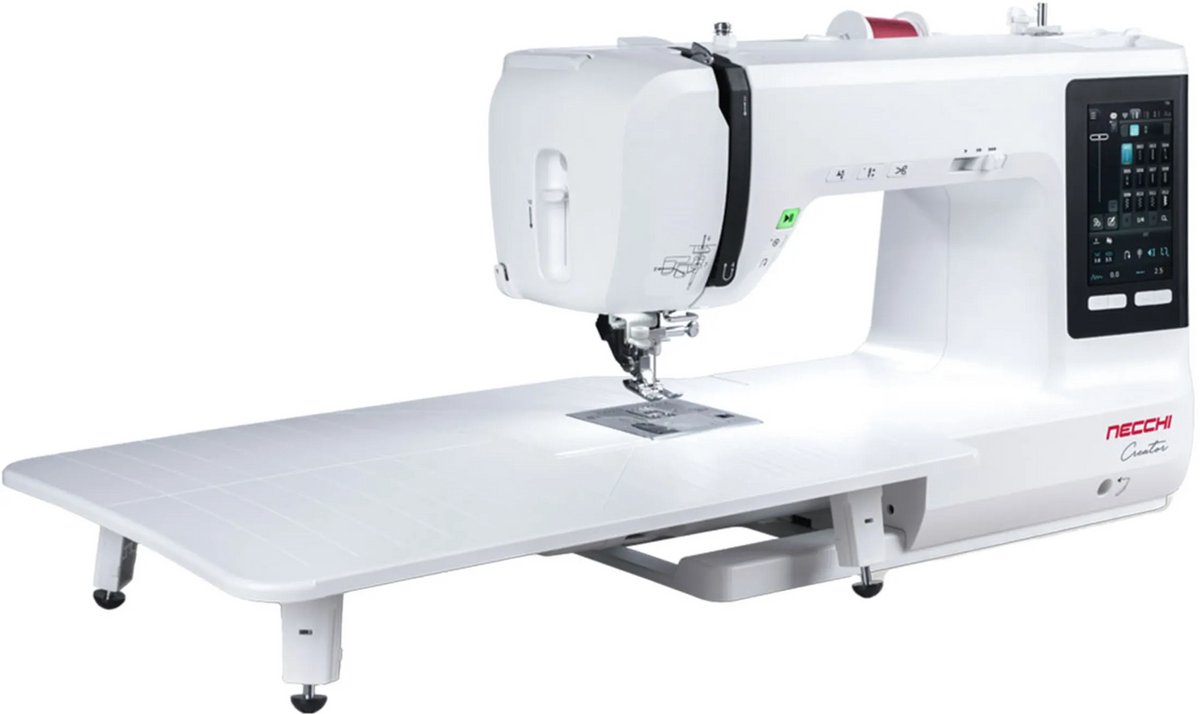 Necchi C700 naaimachine