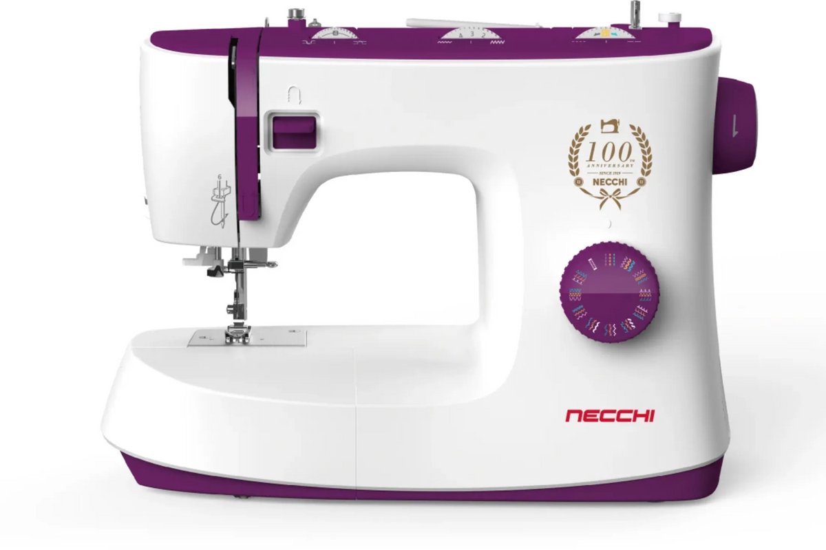 Necchi K132A naaimachine