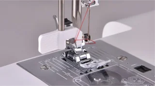 Necchi NC103D naaimachine