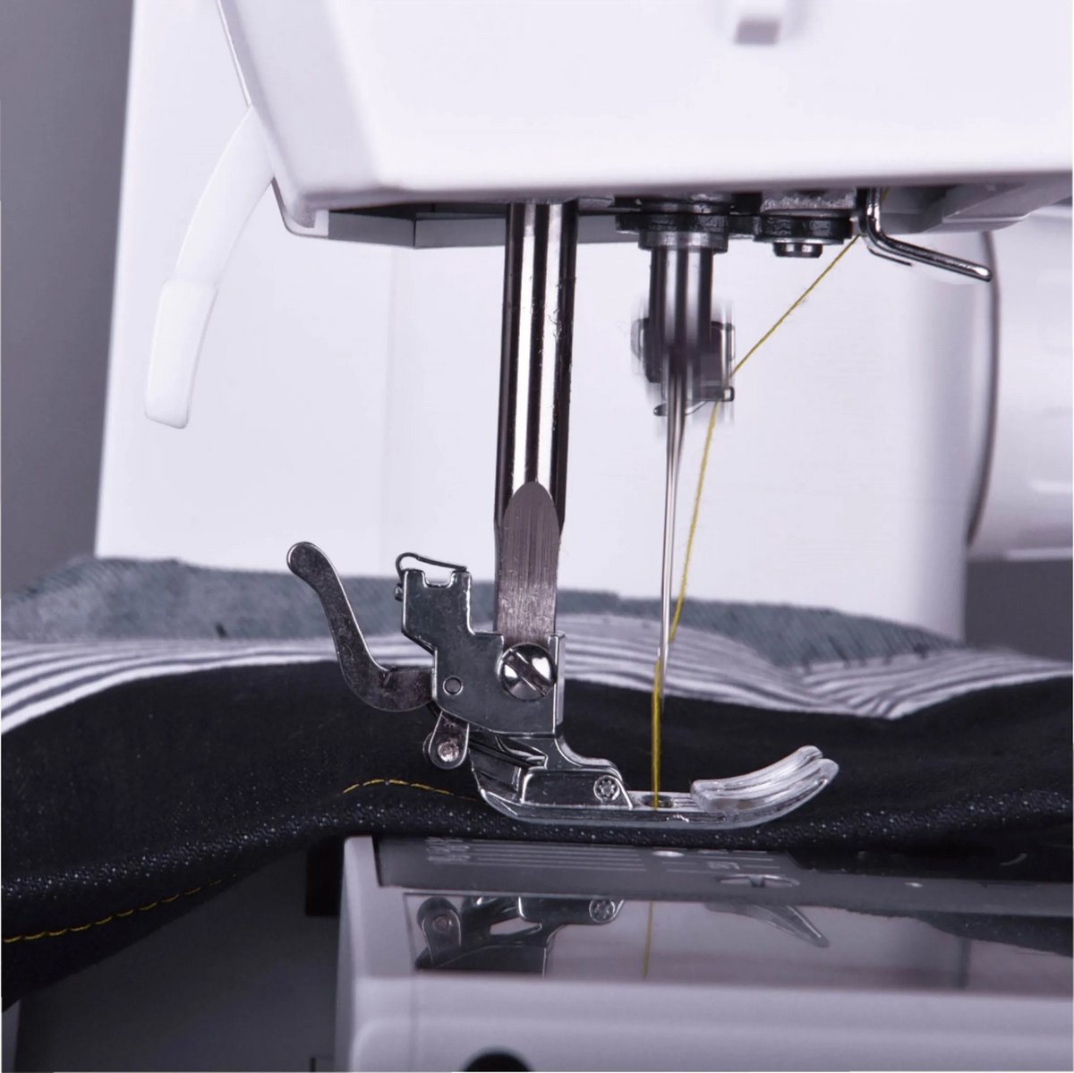 Necchi Q132A naaimachine