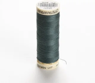 Polyester naaidraad - universele draad - 100 meter - lichtgrijs