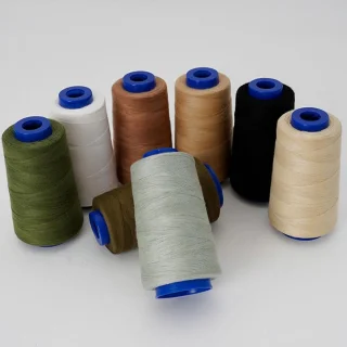 Polyester Naaigaren - Borduurdraad Naaimachine - Kleding Repareren - Waterbestendig Garen - 4000 Yards - Multicolor