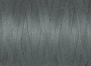 Polyester naaigaren rol wit