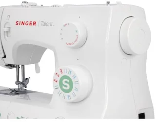 Semi-automatische naaimachine