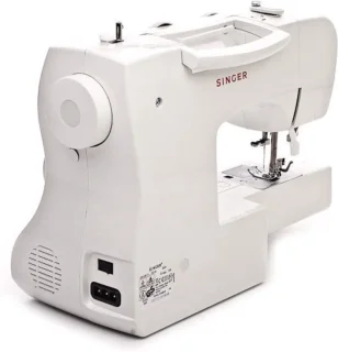 Singer F3323 Naaimachine