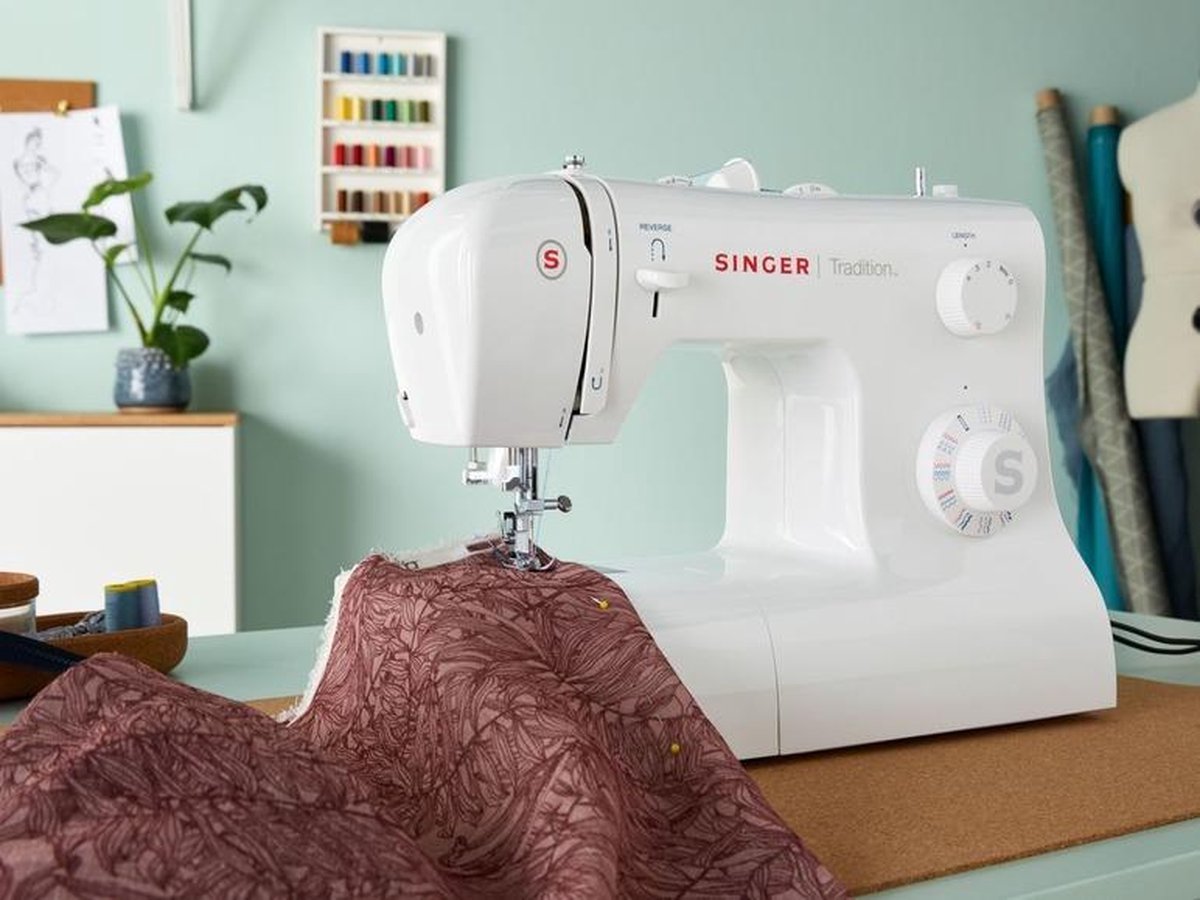 Singer Tradition 2282 Naaimachine