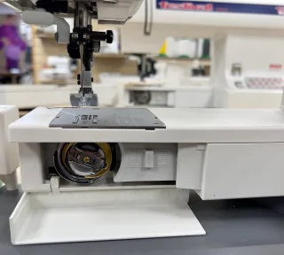 Tipmatic 6122 mechanische naaimachine Duitse kwaliteit