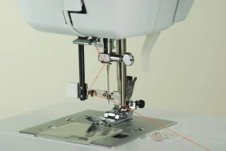 Welk merk en welke productnaam moet ik gebruiken in de titel?