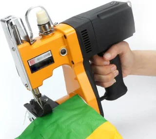 Zakkennaaimachine metaal