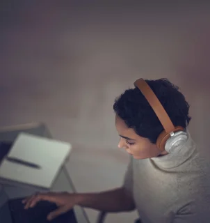 Bang & Olufsen Beoplay HX Timber Bruin draadloze hoofdtelefoon