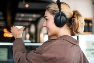 Bose 700 Draadloze Over-Ear Koptelefoon Zwart