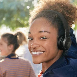 Draadloze on-ear Bluetooth-hoofdtelefoon