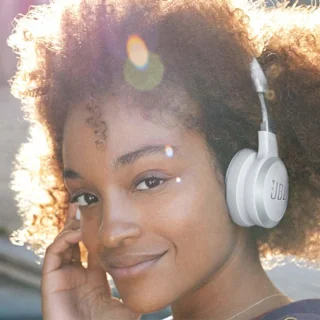 Draadloze on-ear Bluetooth-hoofdtelefoon