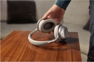 KEF Mu7 Draadloze hoofdtelefoon Zilver