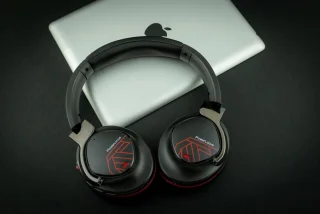 PowerLocus MoonFly Over-Ear Draadloze Koptelefoon Zwart/Rood