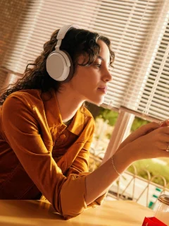 Sennheiser ACCENTUM Plus Wireless Over-ear Koptelefoon Wit