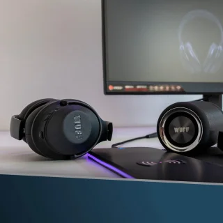 Wuff Draadloze Over-ear Koptelefoon Zwart