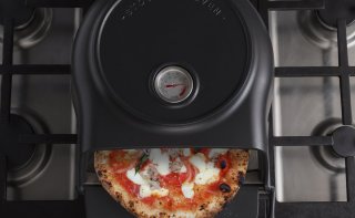 Wat vinden we goed aan de FERNUS meer dan een pizza oven - Charcoal Matted Black