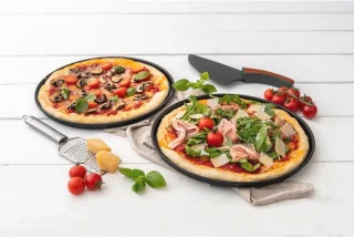 3-delige pizzabakplaatset met pannen en pizzasnijder