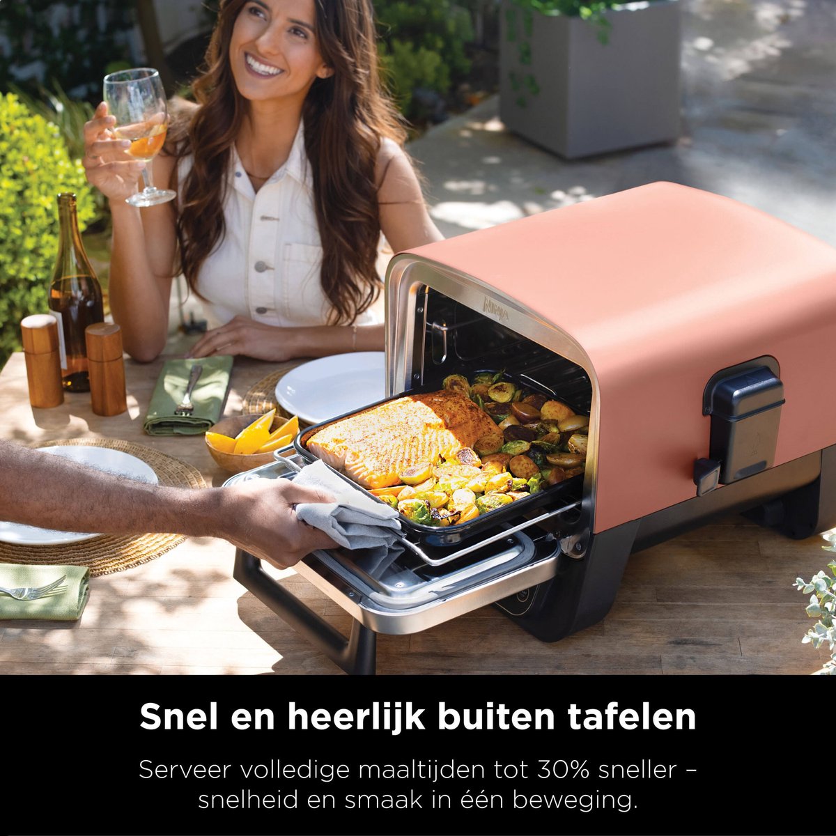 Ninja Woodfire OO101EU Elektrische Buiten Pizza Oven en Smoker