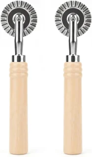 Set van 2 pizza- en deegsnijders met houten handvat