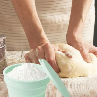 Set van 4 siliconen pizzabalboxen met deksel 13 x 7,6 cm