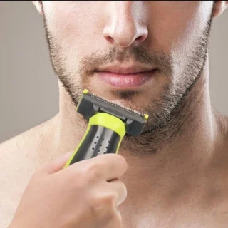 OneBlade Oplaadbare One-Blade Scheerapparaat met 3 Opzetstukken
