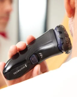 Remington R4 Roterend Scheerapparaat