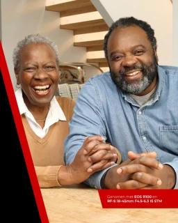 Canon EOS R100 systeemcamera kit met RF‑S 18‑45mm en RF 75‑300mm