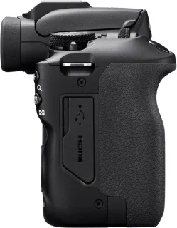 Canon EOS R100 Systeemcamera met RF-S 18-45mm en 55-210mm lenzen