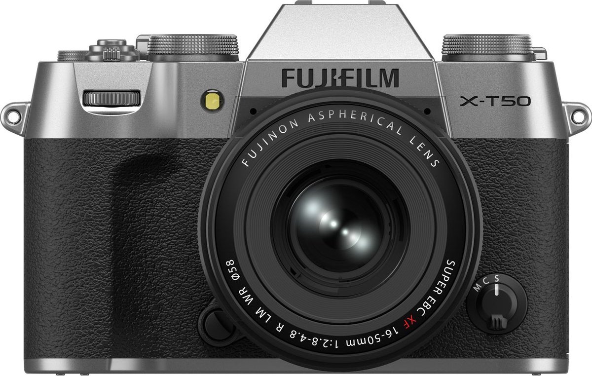 De Fujifilm X-T50 Systeemcamera met XF16-50mm lens zilver in één oogopslag