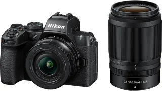 Nikon Z 50II systeemcamera + DX 16-50mm & 50-250mm lenzen
