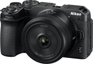 Nikon Z30 systeemcamera met NIKKOR Z 18-140mm lens